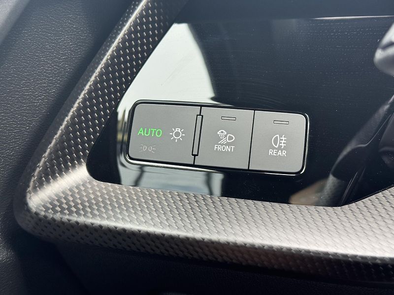 Audi RS 3 (2024) 2.5TFSi 294kW Quattro, Matrix  - fotka 25 z 57