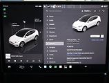 Tesla Model Y (2024) Long Range AWD 79kWh, SoH 95% - náhled 11