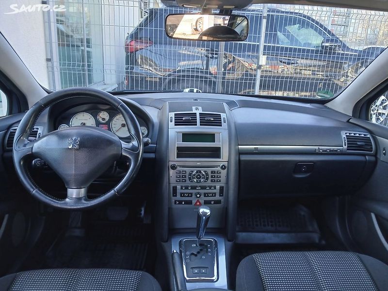 Peugeot 407 2.0 HDI 100kW - fotka 11 z 25
