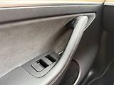 Tesla Model Y Long Range AWD - náhled 35