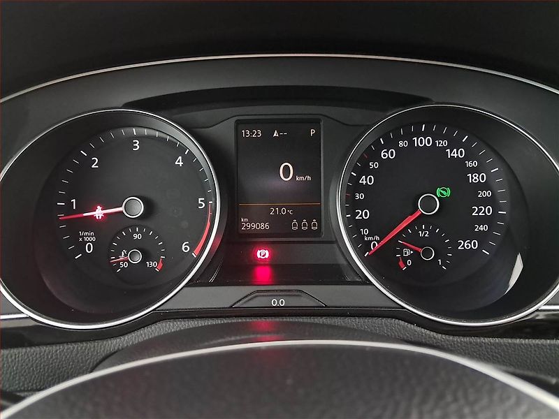 Volkswagen Passat (2015) 2.0 TDI, Automat, Serv.kniha - fotka 11 z 20