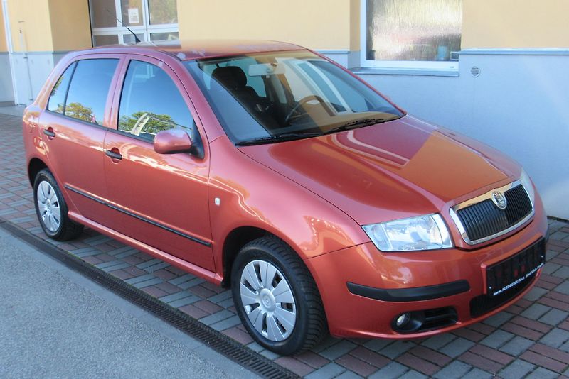 Škoda Fabia 1.2i 12V KLIMA VYHŘÍV. SEDAČKY - fotka 1 z 19