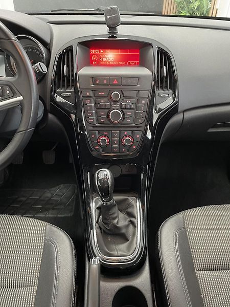 Opel Astra 1.6 CDTi ČR 1.MAJ.DIGIAC  - fotka 22 z 23