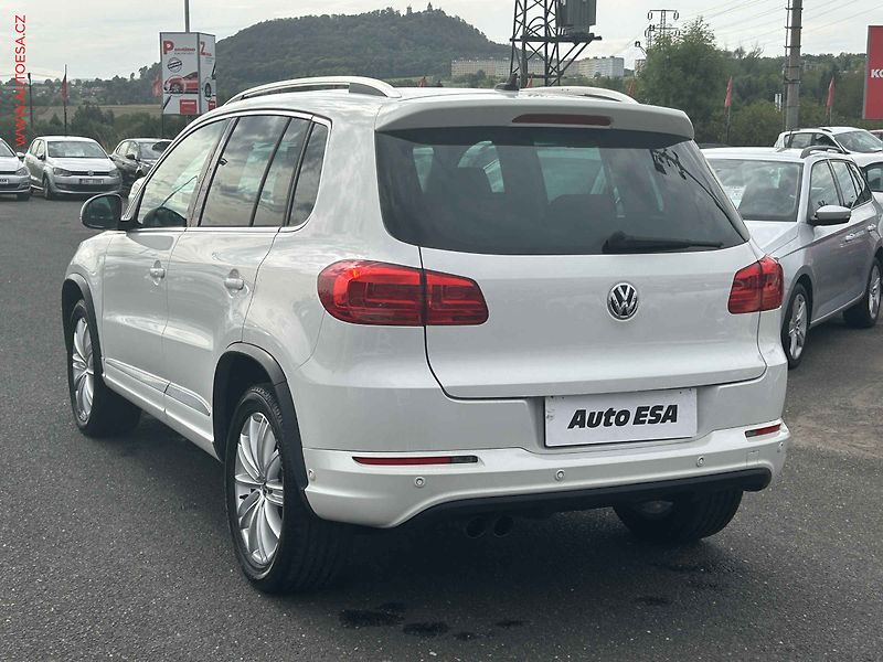 Volkswagen Tiguan (2012) 2.0TDi - fotka 6 z 18