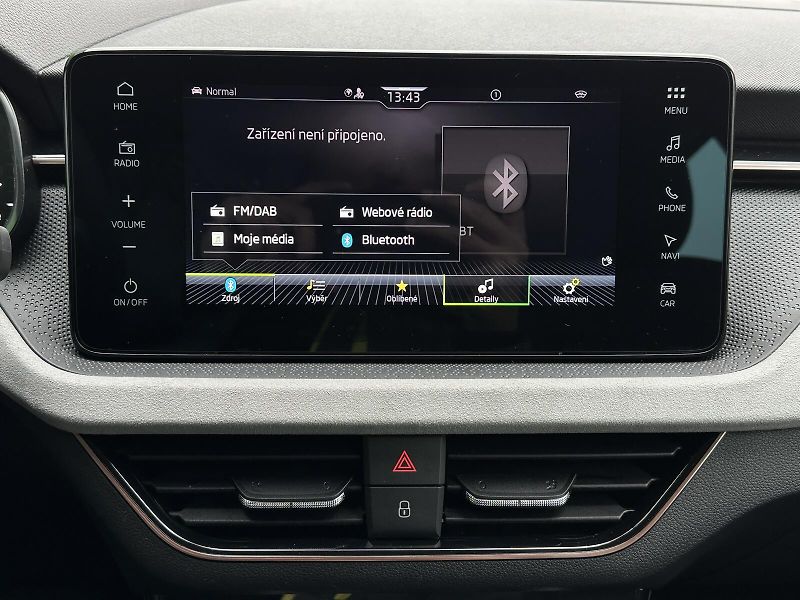 Škoda Scala 1.5TSi DSG 150PS LED V.Cockpit - fotka 27 z 44