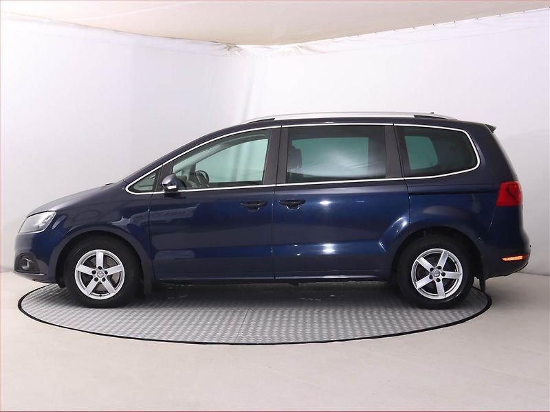 Seat Alhambra (2014) 2.0 TDI, Automat, 7 míst, Navi - fotka 3 z 22