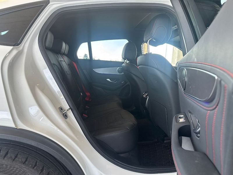 Mercedes-Benz GLC 400d 4MATIC kupé - fotka 18 z 21