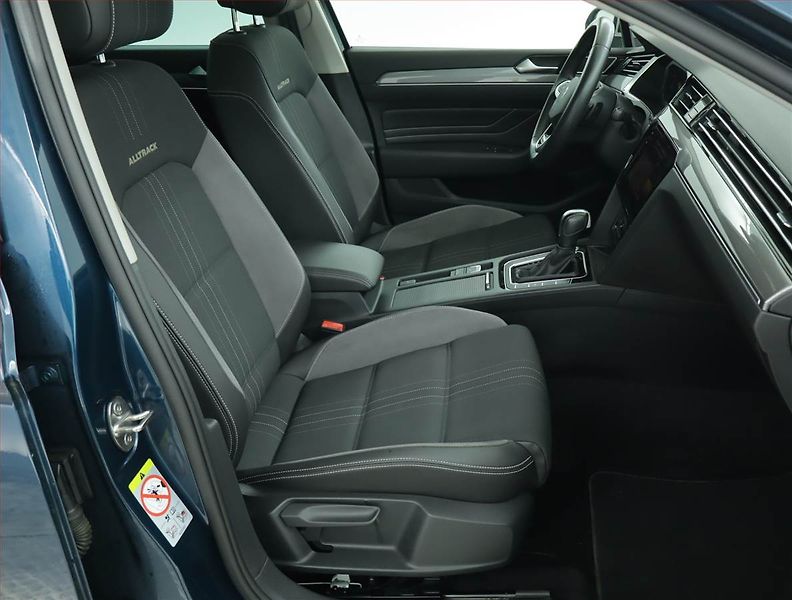 Volkswagen Passat (2022) Alltrack 2.0 TDI - fotka 9 z 18