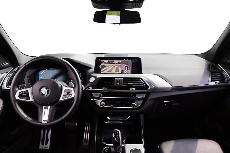 BMW X3 xDrive20d - fotka 11 z 14