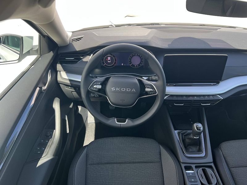 Škoda Octavia (2026) Classic  6MP 1,5TSI - fotka 4 z 6