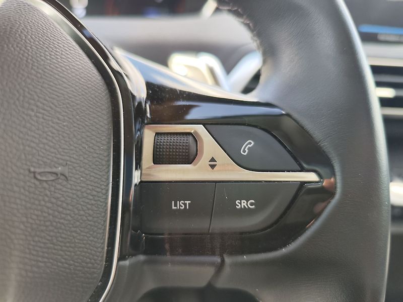 Peugeot 3008 1.5 BlueHDi/96kW Allure S&S AT - fotka 26 z 36