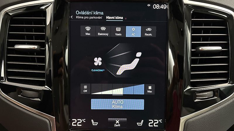 Volvo XC90 2.0 B5 AUT AWD Inscription - fotka 30 z 31