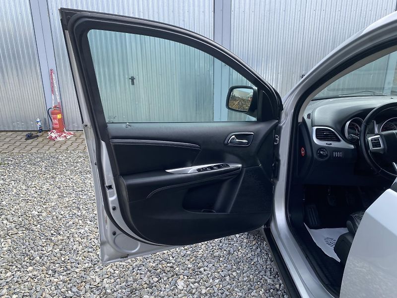 Fiat Freemont 2.0MJET 140PS 7MÍST KŮŽE MAN!! - fotka 95 z 166