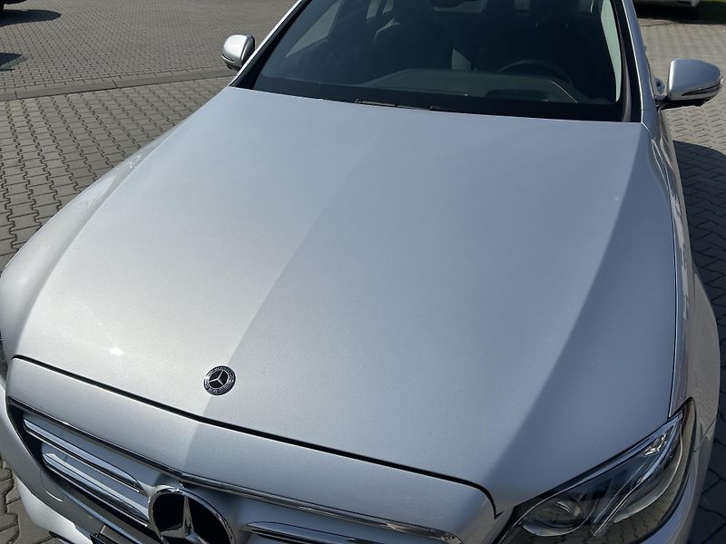 Mercedes-Benz Třídy E E 350d 190kW nové v ČR 58639km - fotka 13 z 61