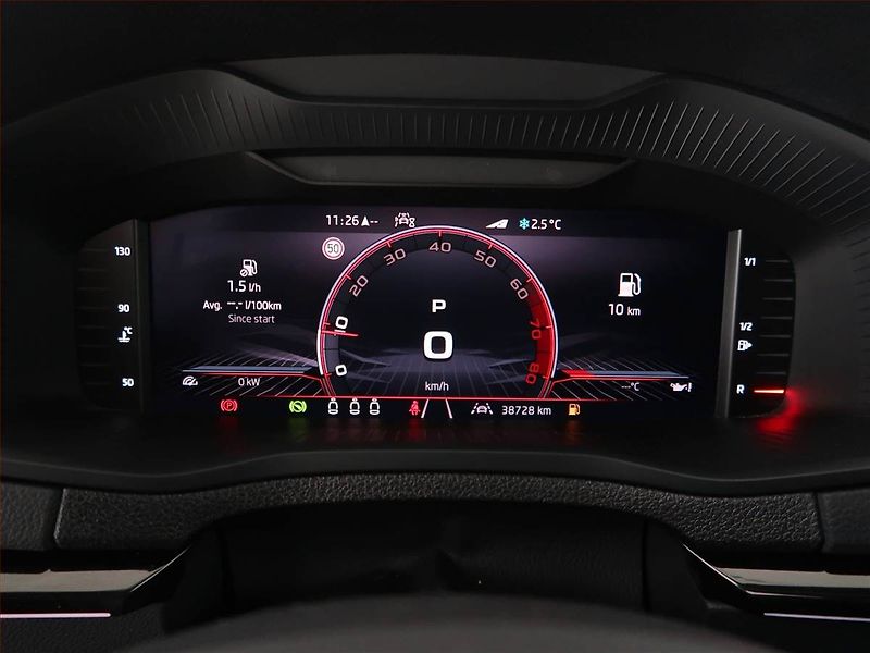 Škoda Karoq (2024) Sportline 1.5 TSI - fotka 11 z 30