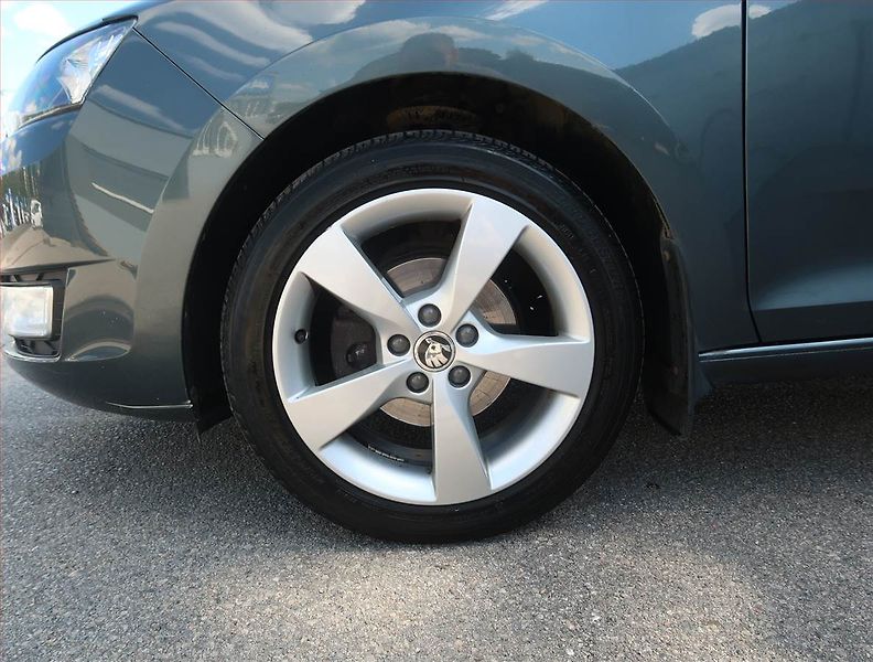 Škoda Rapid (2016) Style 1.2 TSI, Xenony - fotka 14 z 17