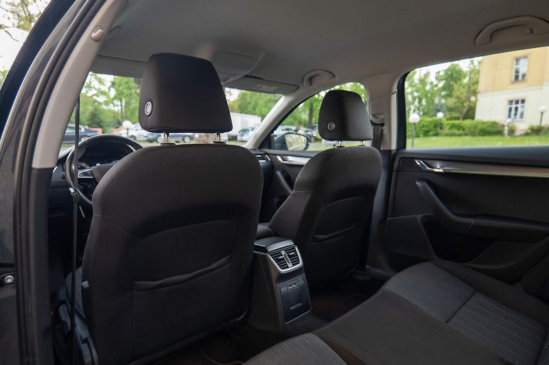 Škoda Octavia 1.5 TSI 110 kW Style LED Tažné - fotka 14 z 35