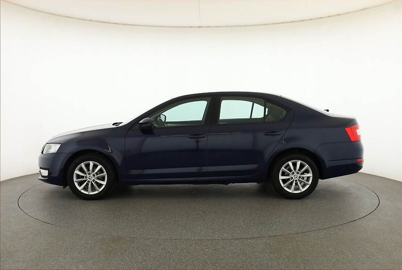 Škoda Octavia (2013) Ambition 1.2 TSI, Serv.kniha - fotka 3 z 17