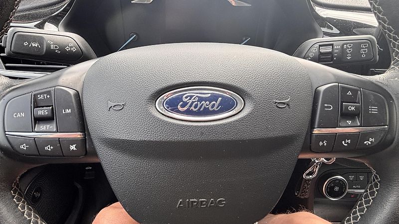 Ford Fiesta (2017) - výbava TITANIUM, 74 kW - fotka 2 z 14