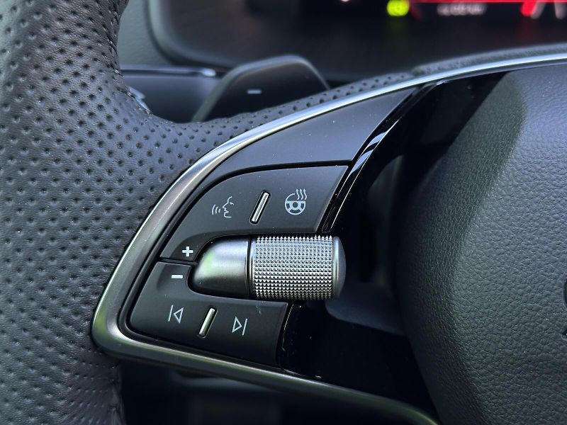 Škoda Karoq 2.0TDi 4x4 DSG 150PS Sportline - fotka 20 z 49