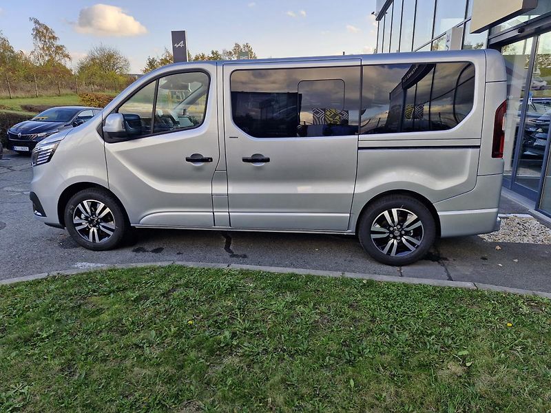 Renault Trafic (2026)  L1 SpaceClass Automat 7 míst - fotka 5 z 18