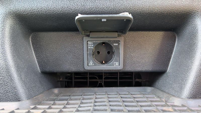 Toyota ProAce (2022) ČR L2 Automat 8 pax Webasto - fotka 14 z 28