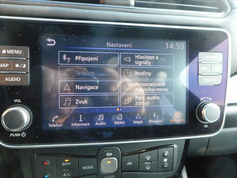 Nissan Leaf 0,0 N-Connecta - fotka 14 z 27