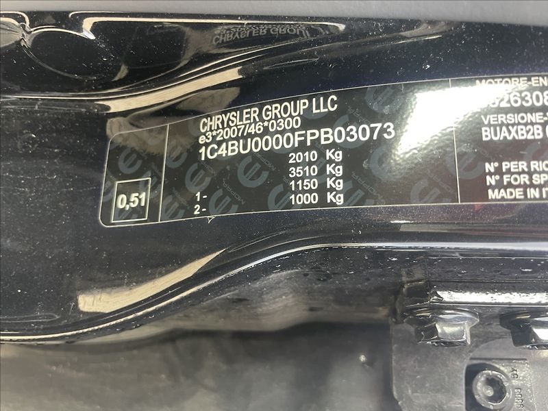 Jeep Renegade 2,0 CRD 103kw 4x4 LIMITED odp. - fotka 24 z 32