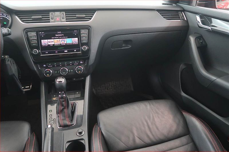 Škoda Octavia (2016) RS 2.0 TDI, Automat, Kůže - fotka 8 z 18