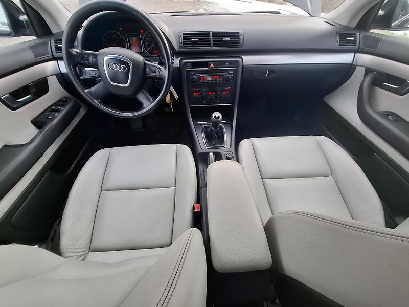 Audi A4 (2005) 2,0 TDI - fotka 6 z 13