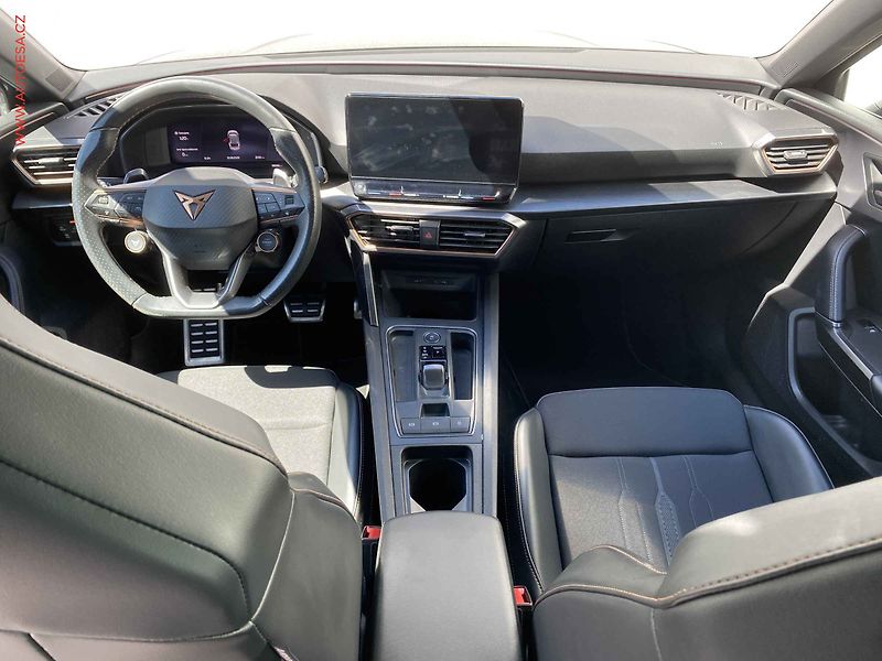 Cupra Leon (2022) 2.0 TSi 4Drive, 1.maj,ČR - fotka 8 z 18