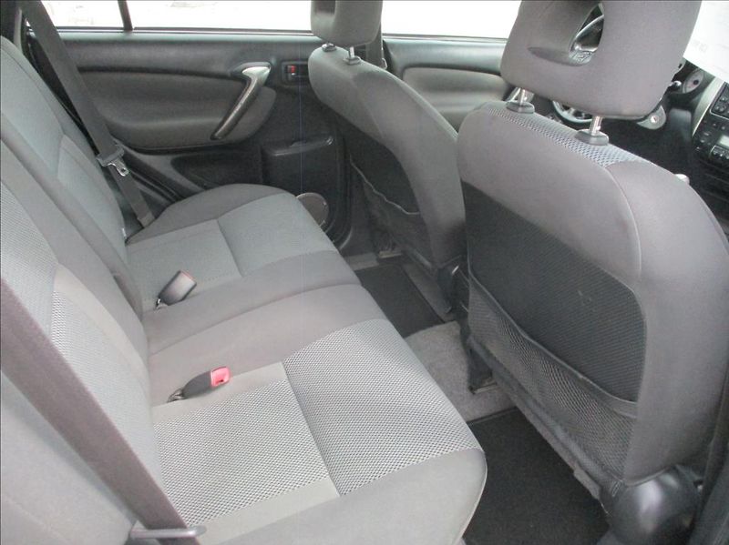 Toyota RAV4 2,0 D4D, 4x4,digiklima,tažné, - fotka 11 z 33