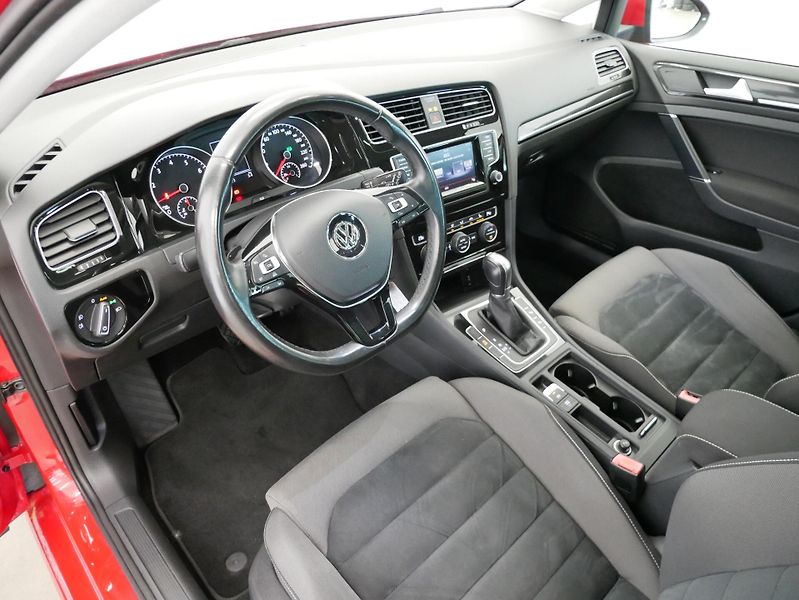 Volkswagen Golf - fotka 12 z 24