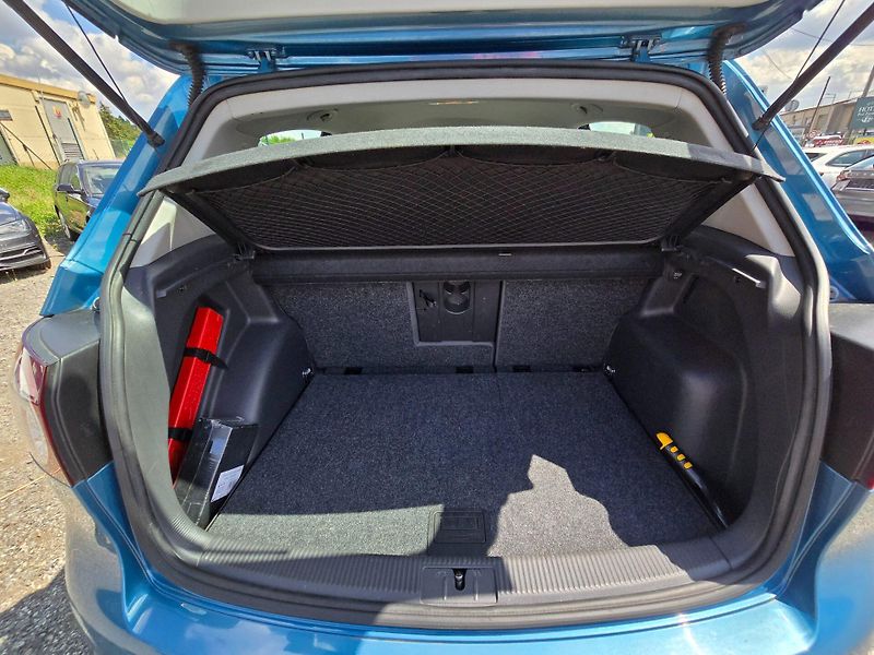 Volkswagen Golf (2005) 1.6 FSI Trend DSG - fotka 17 z 23
