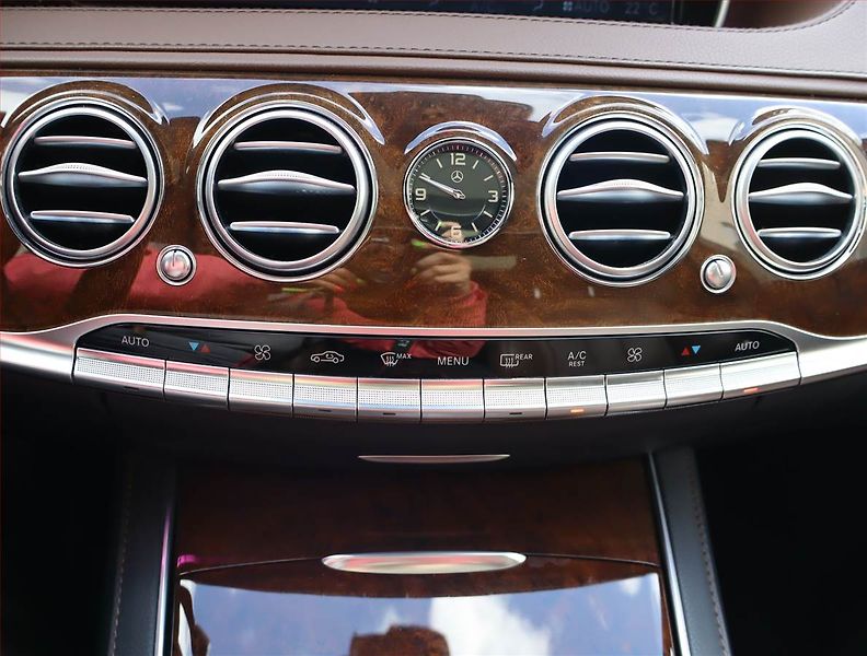 Mercedes-Benz Třídy S (2017) S 500 4MATIC - fotka 15 z 29
