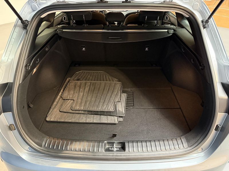 Kia Ceed 1.5 T-GDI 118kW Top SW DCT - fotka 12 z 13