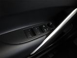 Toyota Corolla Cross (2024) 2.0 Hybrid 2WD - náhled 17