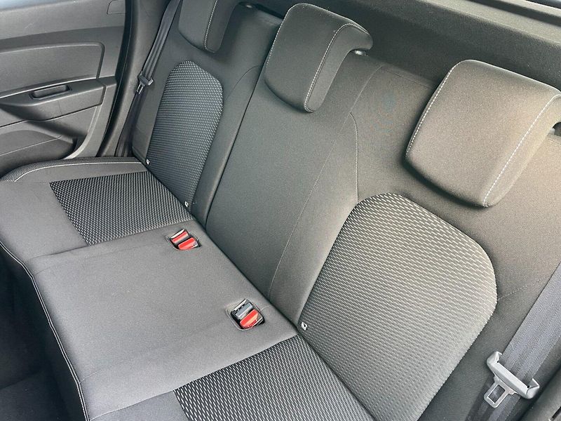 Dacia Duster (2018) 1.2TCe 92kW COMFORT TOP ! - fotka 15 z 24