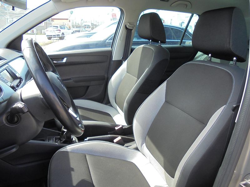 Škoda Fabia (2015) 1.2 TSI- 81kW- KLIMA- ALU KOLA - fotka 11 z 12