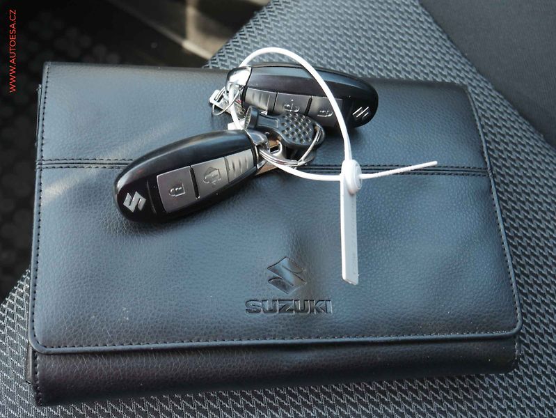 Suzuki S-Cross (2014) 1.6 VVT 4x4, Premium - fotka 15 z 15