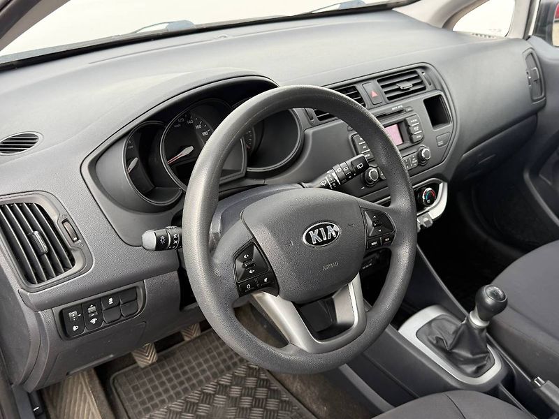 Kia Rio (2013) 1.25 CVVT 63 kW Active - fotka 8 z 21