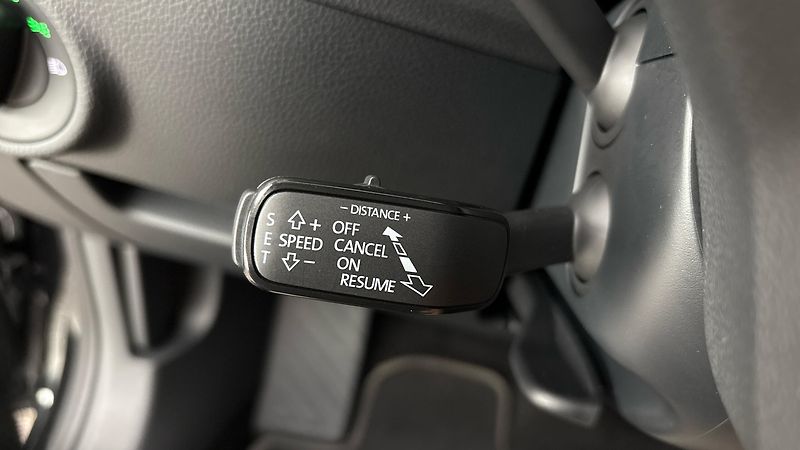 Škoda Superb 2.0 TDI DSG 4x4 L&K Combi - fotka 14 z 34