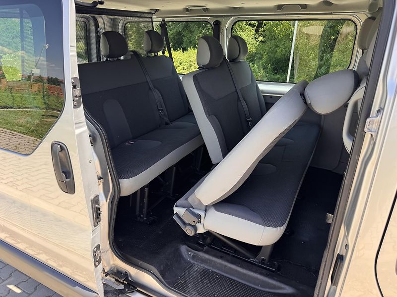 Opel Vivaro 2.0CDTI 84Kw L2 - 9.Mist - fotka 14 z 16