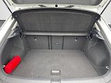 Volkswagen T-Roc (2023) 1.0 TSI 81 kW Life - náhled 30