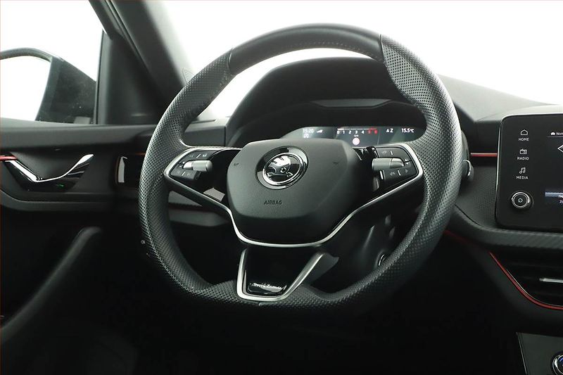 Škoda Scala (2024) Monte Carlo 1.0 TSI - fotka 19 z 21