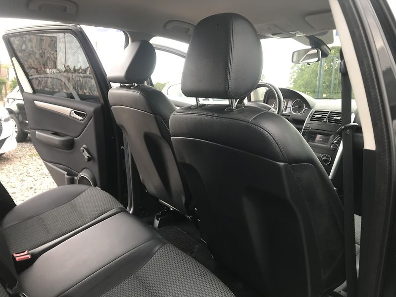 Mercedes-Benz Třídy A - fotka 10 z 15