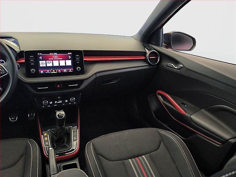 Škoda Fabia (2023) Monte Carlo 1.0 TSI - fotka 8 z 19