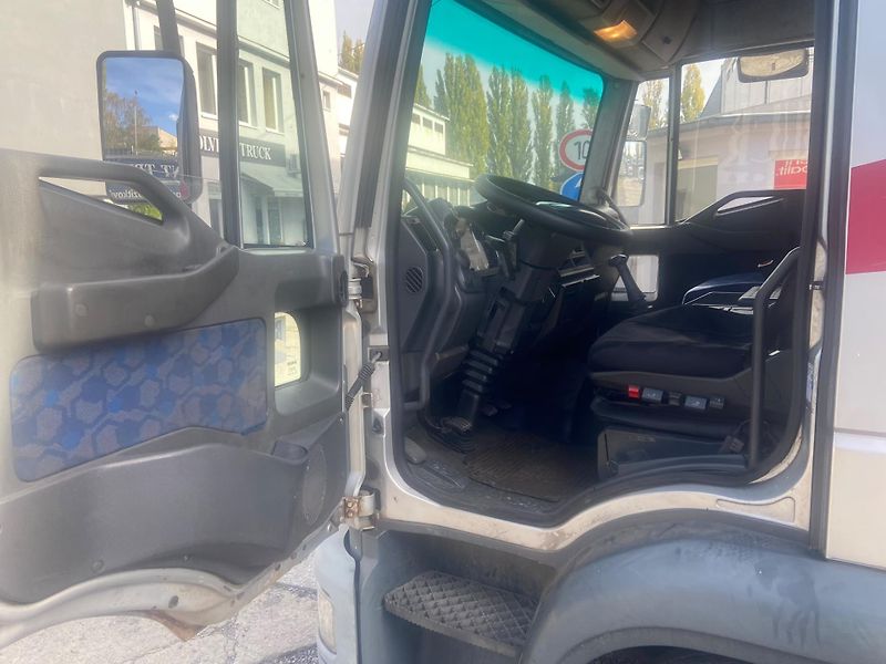 Iveco Eurocargo (2004) 120E24, Euro 3, plachta - fotka 12 z 19