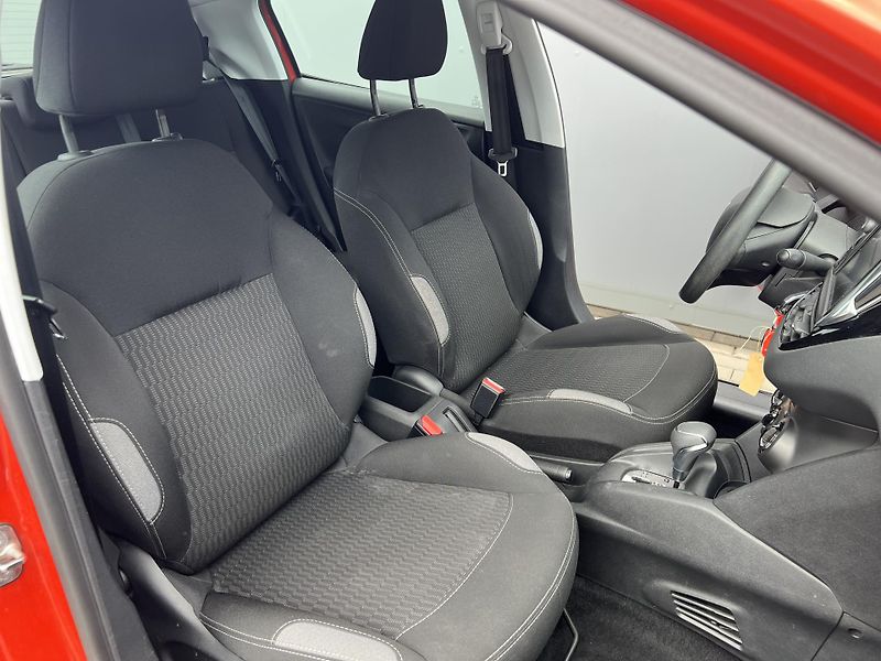 Peugeot 208 1.2*Servis*Tempomat*DPH* - fotka 33 z 37