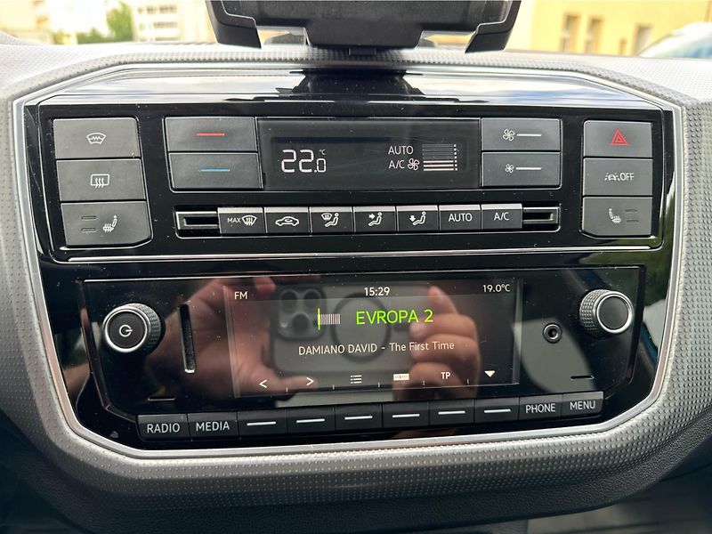 Škoda Citigo iV Style 36kWh 61kW SoH 87% - fotka 14 z 19